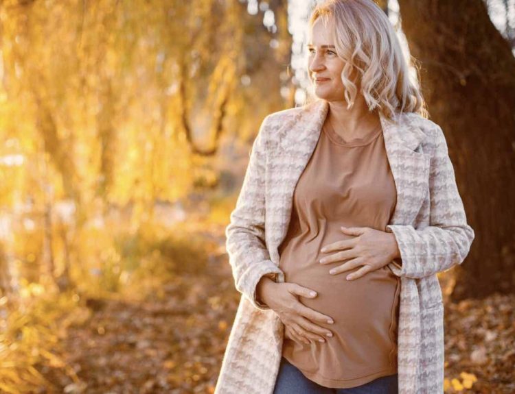 Women Who Have Children Later in Life May Live Longer